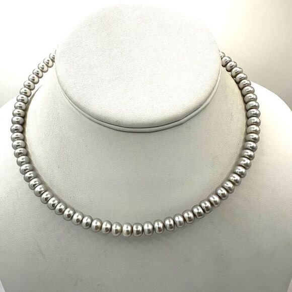 Faux pearl wrap around choker necklace - Picture 3 of 6